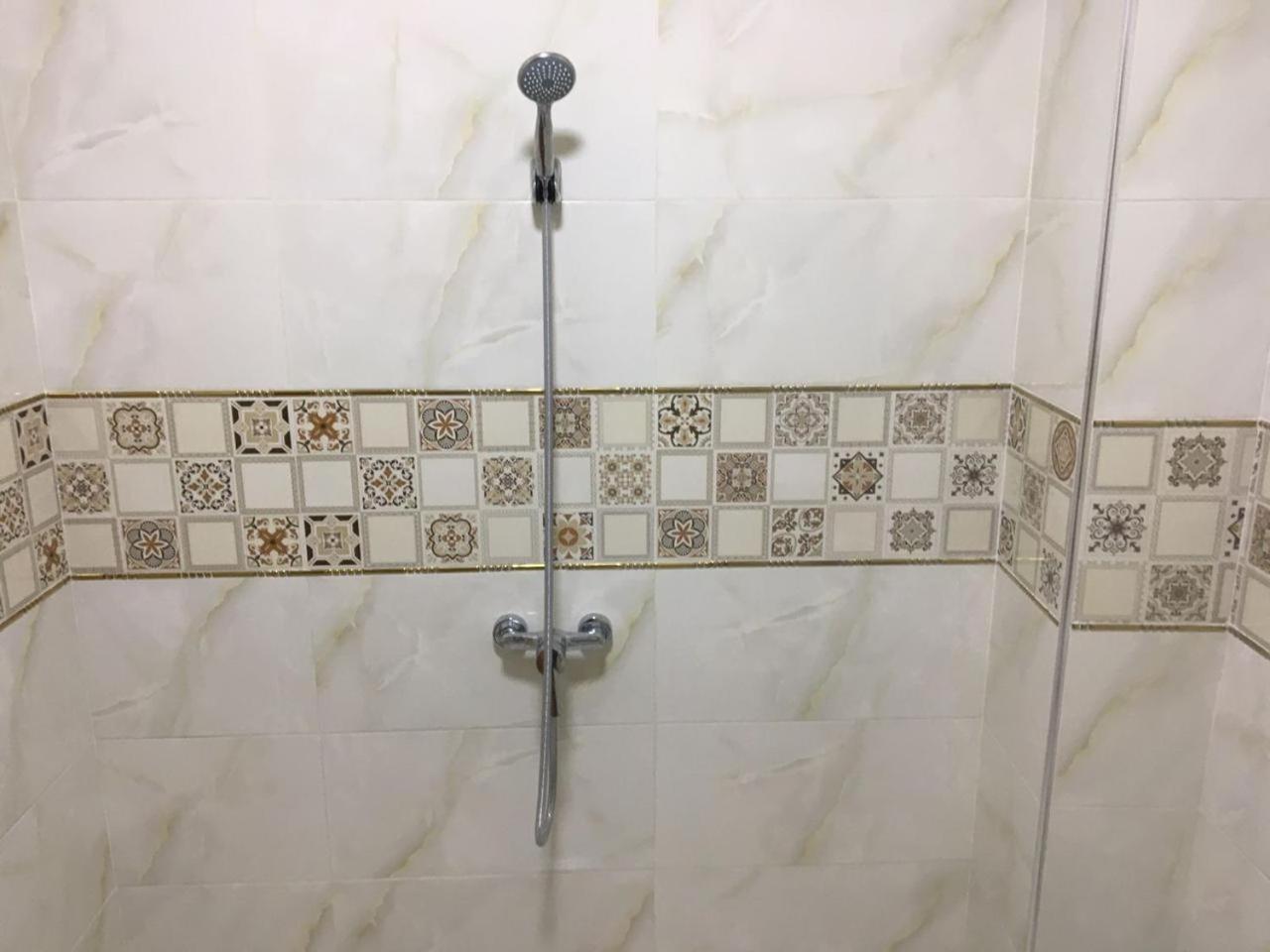 Apartamento Spacieux Et Bien Desservi A *