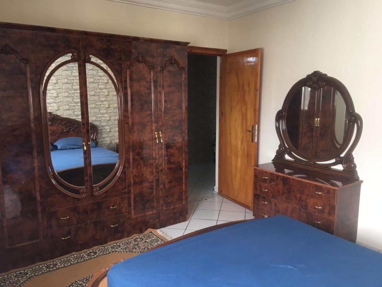 Apartamento Spacieux Et Bien Desservi A